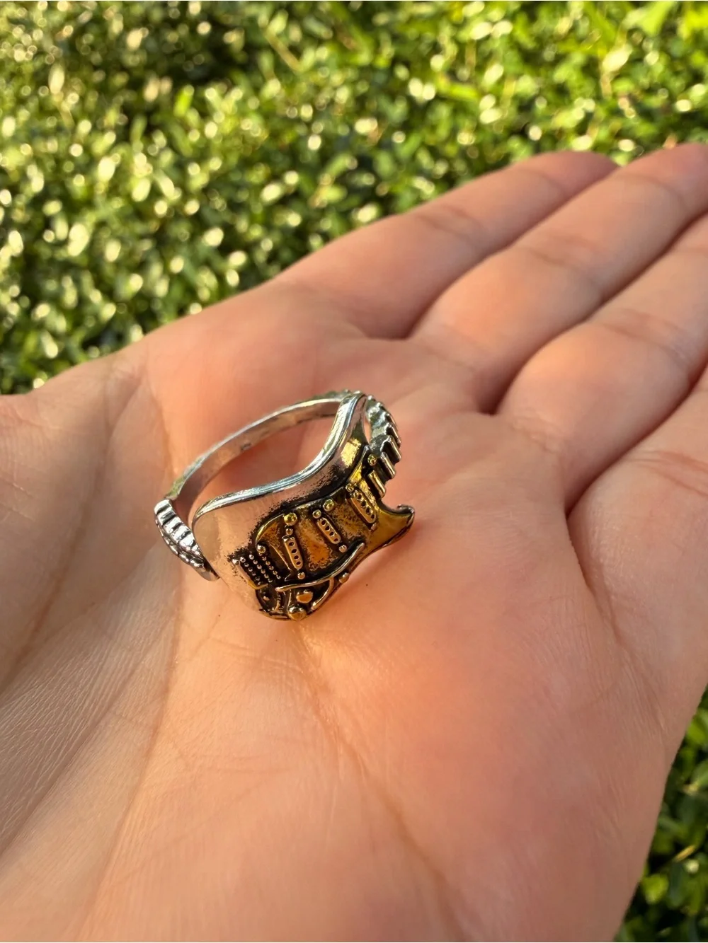 Guitar-Shaped Two-Tone Metal Ring Music Jewelry